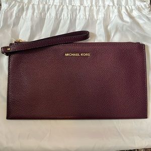 Michael Kors wristlet